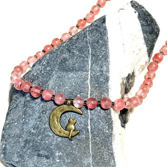 Cherry Quartz Short Necklace with Bronze Cat on the Moon Pendant - Picture 4 of 13